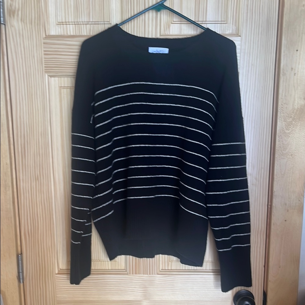 Carly Jean Los Angeles Black Knit Sweater
